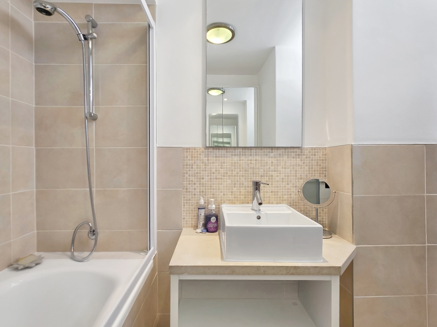 2 Bedroom Property for Sale in Sea Point Western Cape